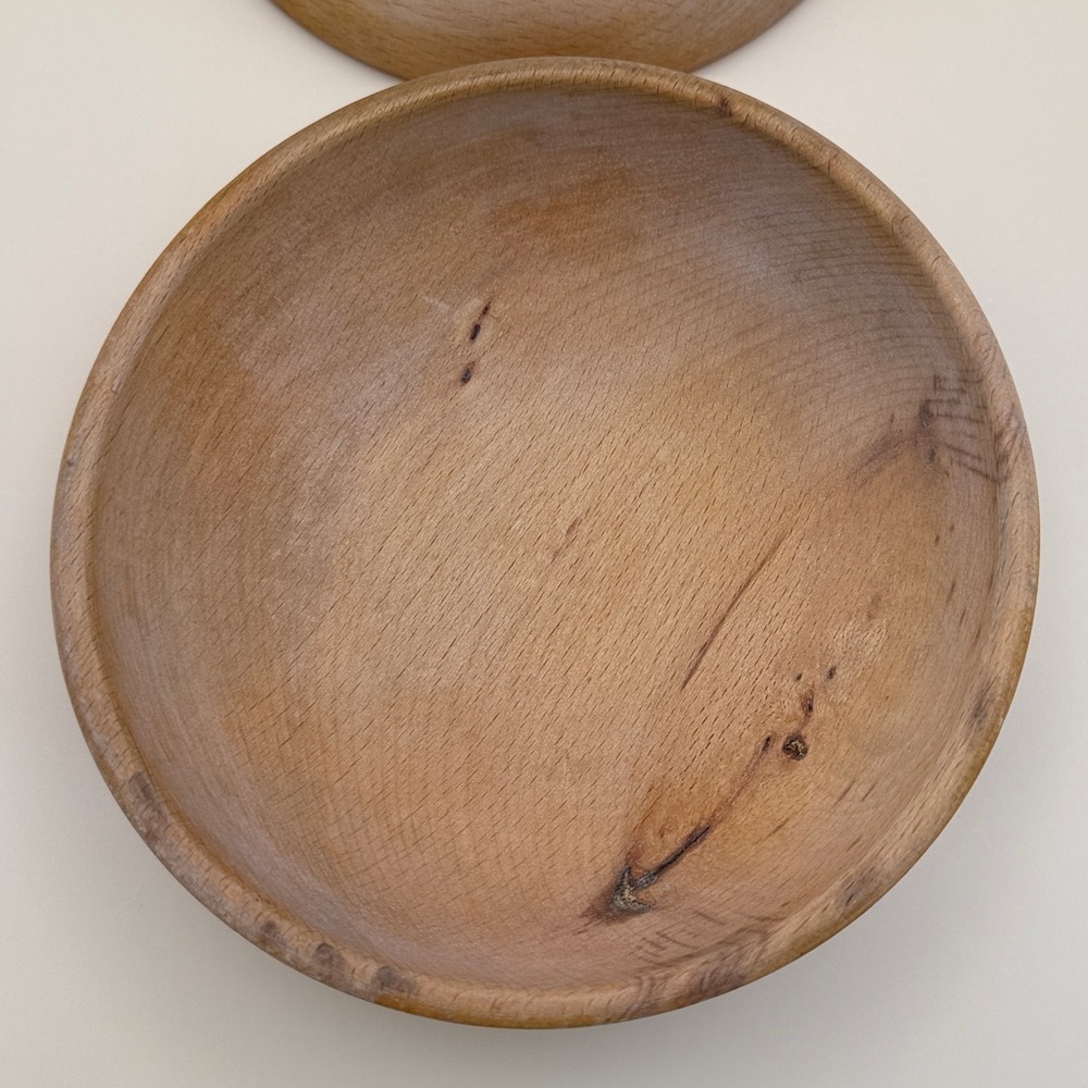 Set of Two Wooden Bowls Made In Japan - Picture 6 of 10